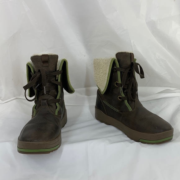 Keen Shoes - Women’s KEEN Dry Brown w/ Green Trim Lace Up Snowmass Low Waterproof Size 8